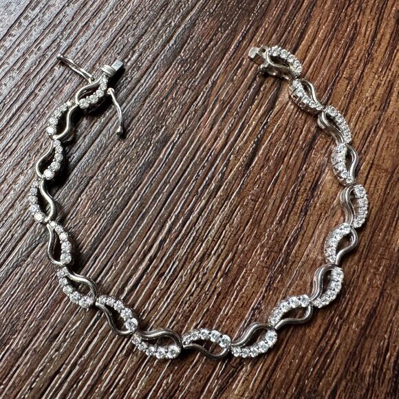 VINTAGE ESTATE LOT Sterling Silver DQ CZ Tennis Bracelet Rings Pendants Earrings - Picture 10 of 17